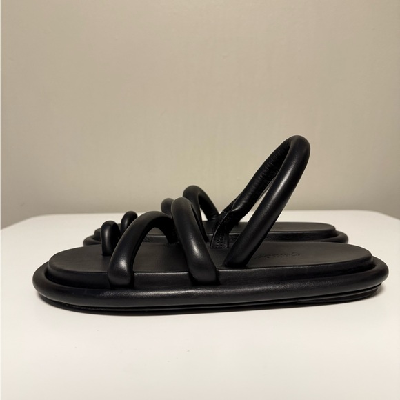 Marsell Shoes - MARSELL Spalmata Toe-Ring Flat Sandals Black Women’s EU 37.5 US 7.5 UK 4.5